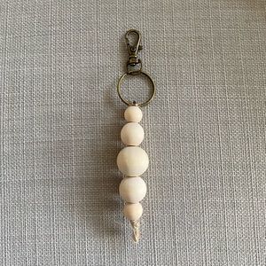 Wooden beads keychain